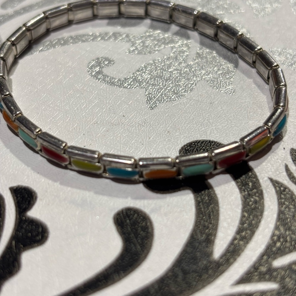 Retro Native Style Multi Color Tile Beads on Silver Tone Metal Stretch Bracelet - Picture 3 of 4